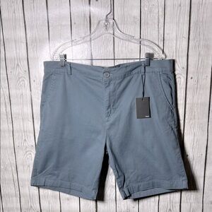 Brisk comfort stretch shorts size 38